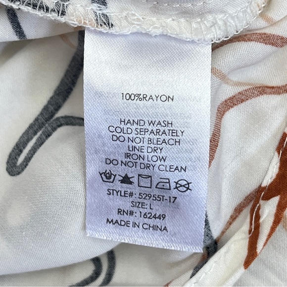 milk & honey Abstract Face Print Rayon Blouse - Picture 9 of 11